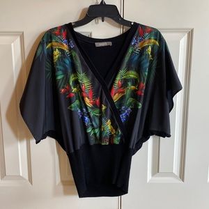 Beautiful satin blouse with colorful print - Size Small
